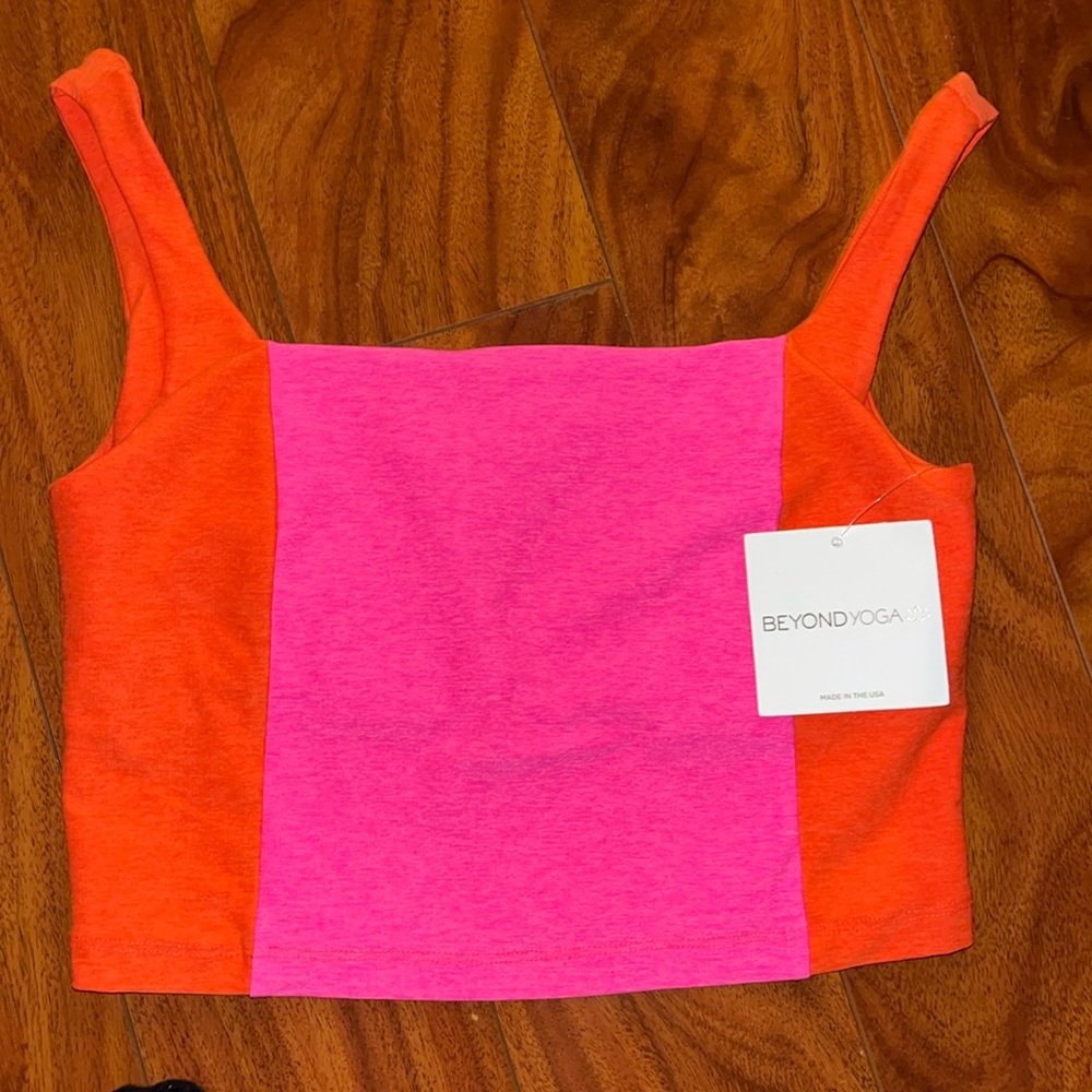 🪷 Beyond Yoga Pink Orange Top M 🪷